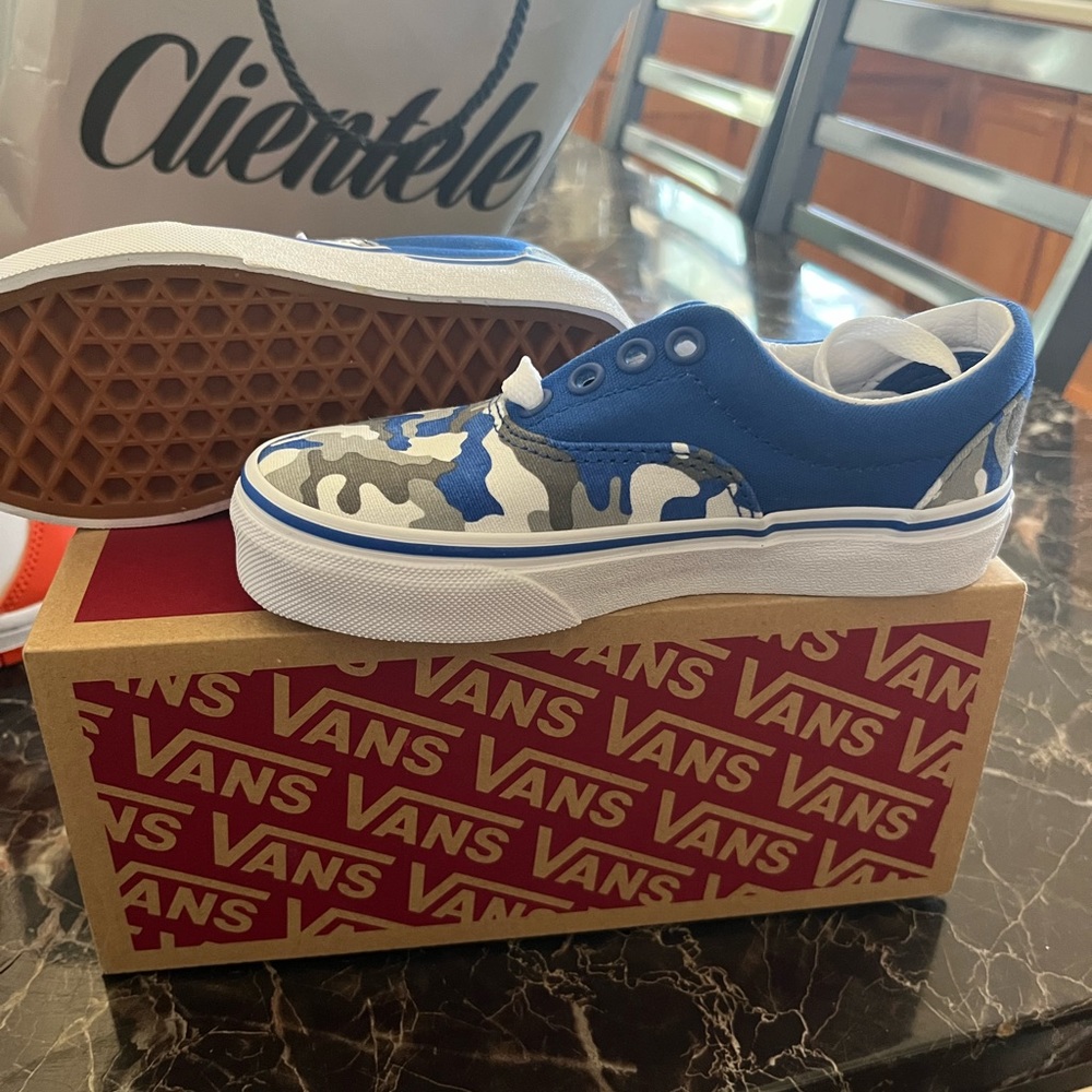 Kids vans size 11k! Brand new!